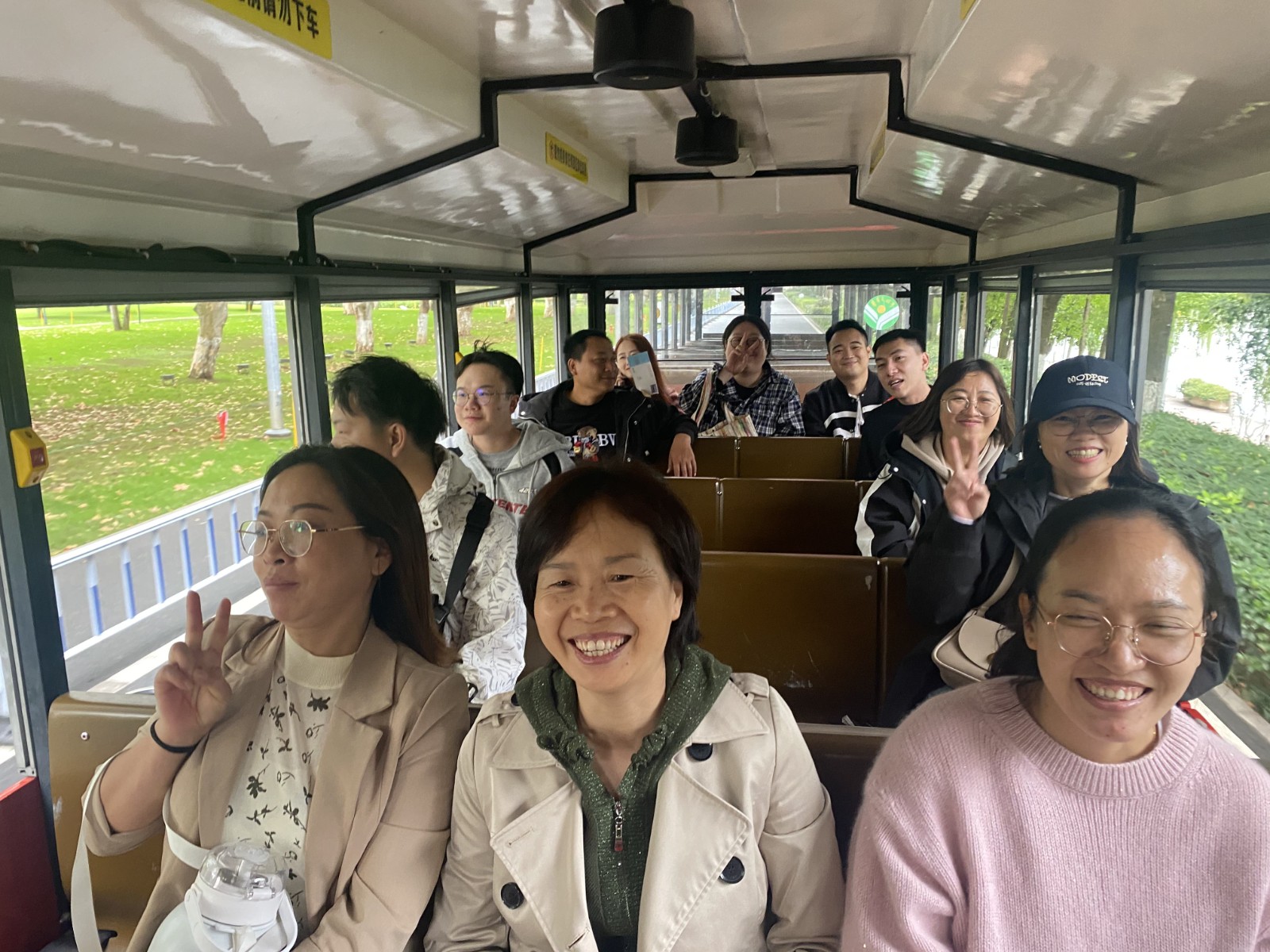 易順建工集團(tuán)有限公司5天湖南團(tuán)建旅行圓滿結(jié)束！