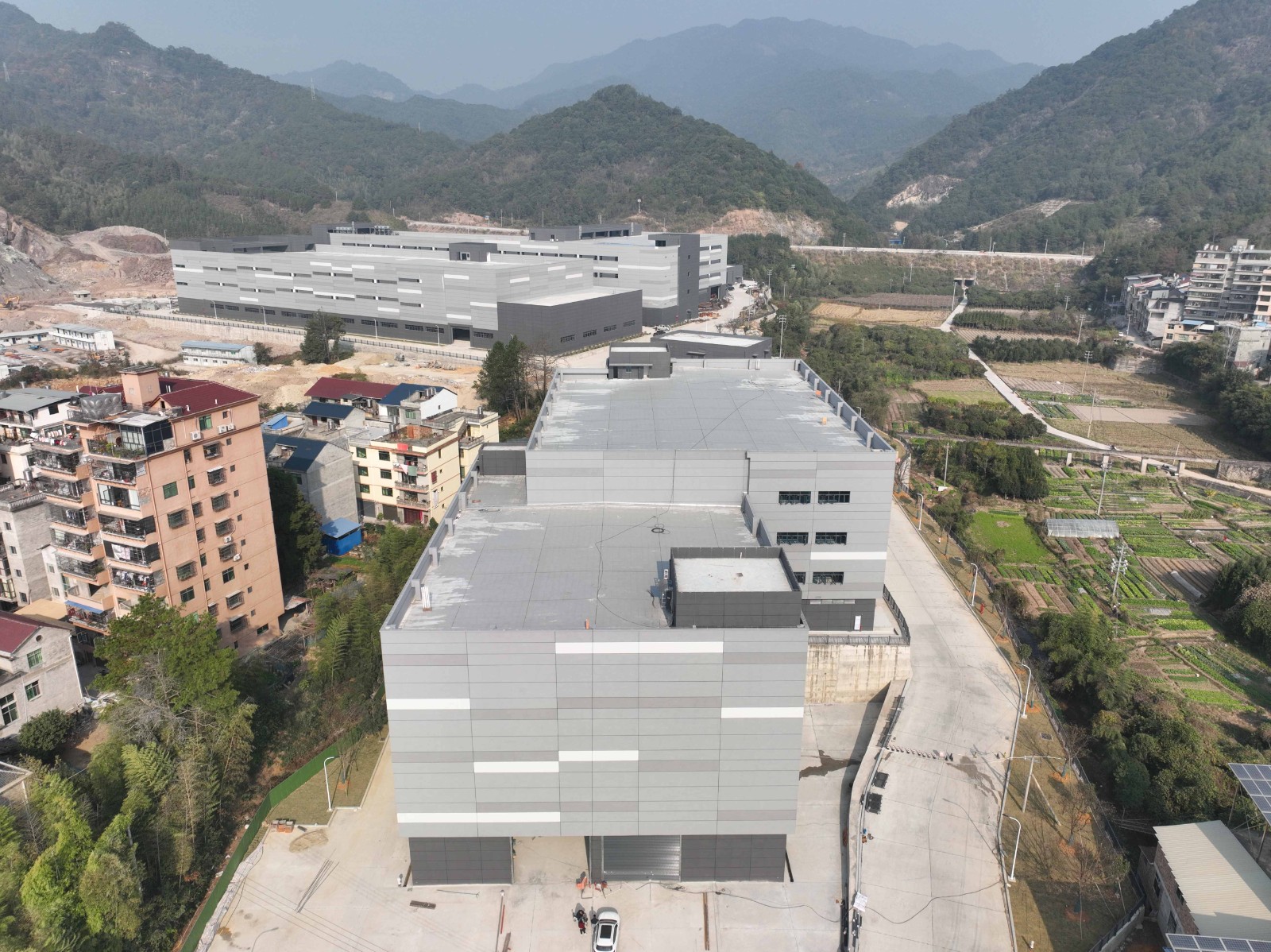 福建松溪經(jīng)濟開發(fā)區(qū)東園新型紡織專業(yè)園標(biāo)準(zhǔn)化廠房項目一期已完工，準(zhǔn)備驗收