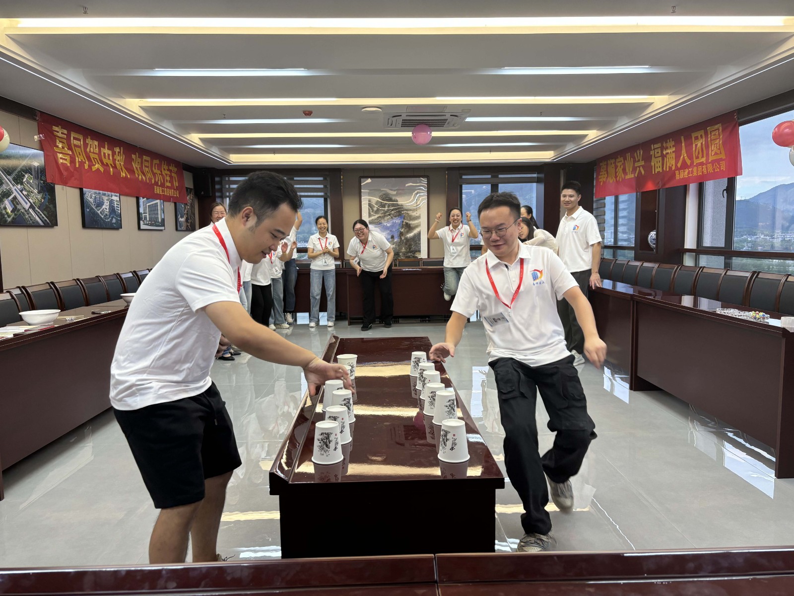 “易聚中秋團(tuán)圓意，順啟事業(yè)新篇章”易順建工集團(tuán)2024年中秋活動(dòng)圓滿舉行