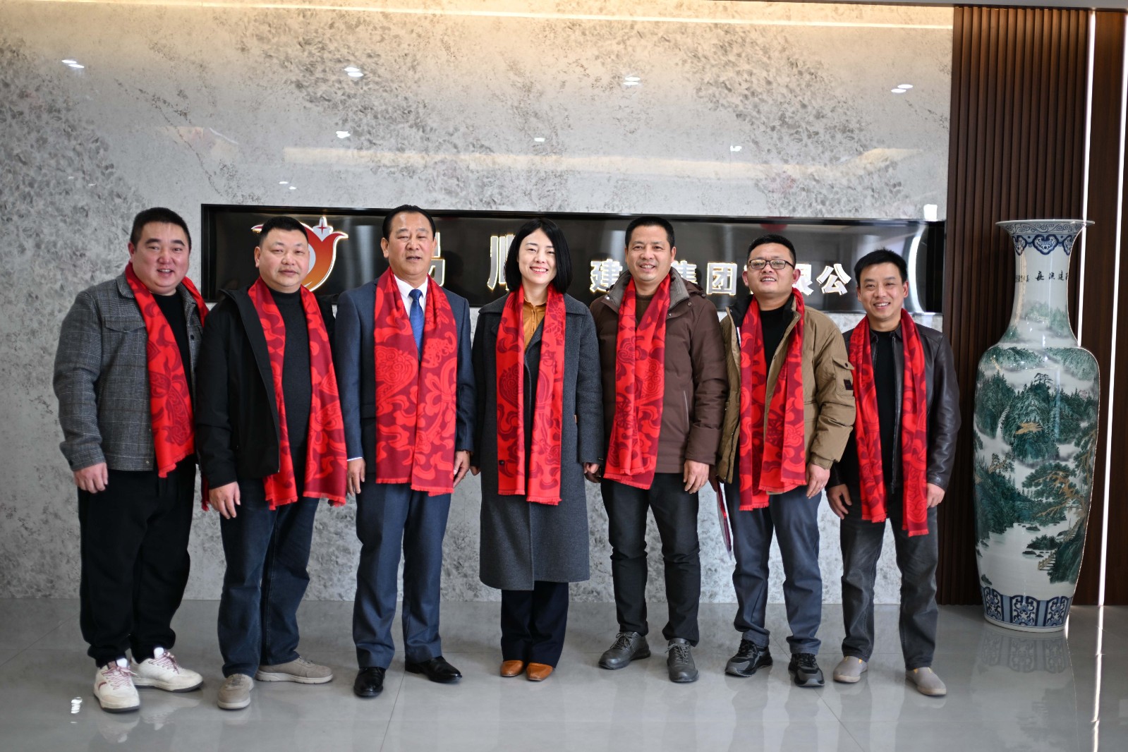 喜報！易順建工集團(tuán)有限公司李易順董事長連任松源街道商會第二屆會長