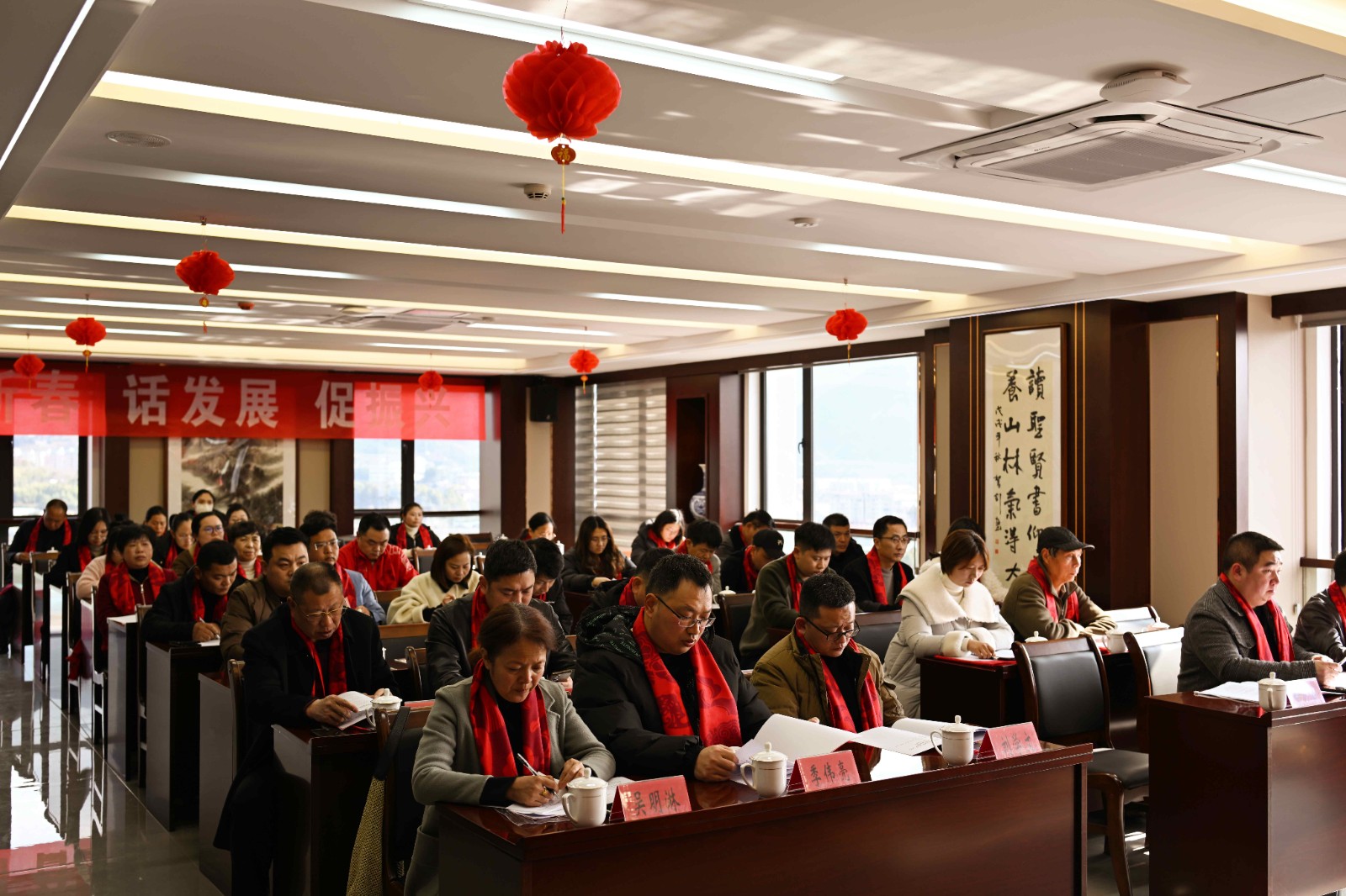 喜報！易順建工集團(tuán)有限公司李易順董事長連任松源街道商會第二屆會長